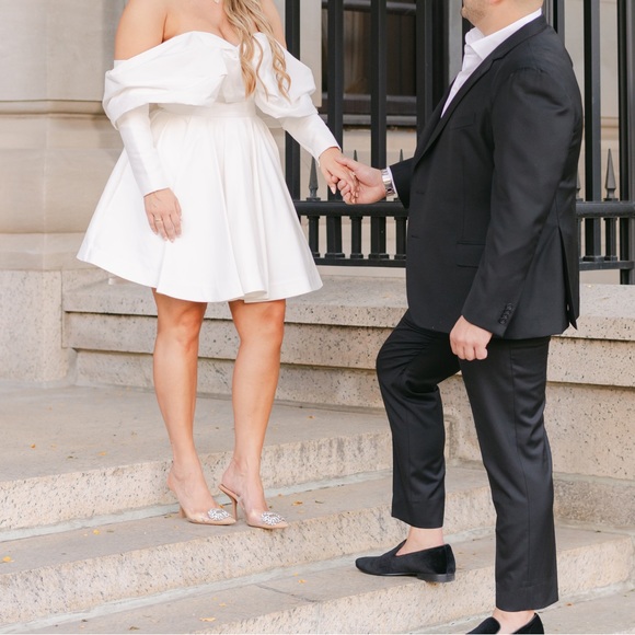 White ASOS dress! Perfect for any upcoming bride! Size US 8. Ivory. - Picture 4 of 6